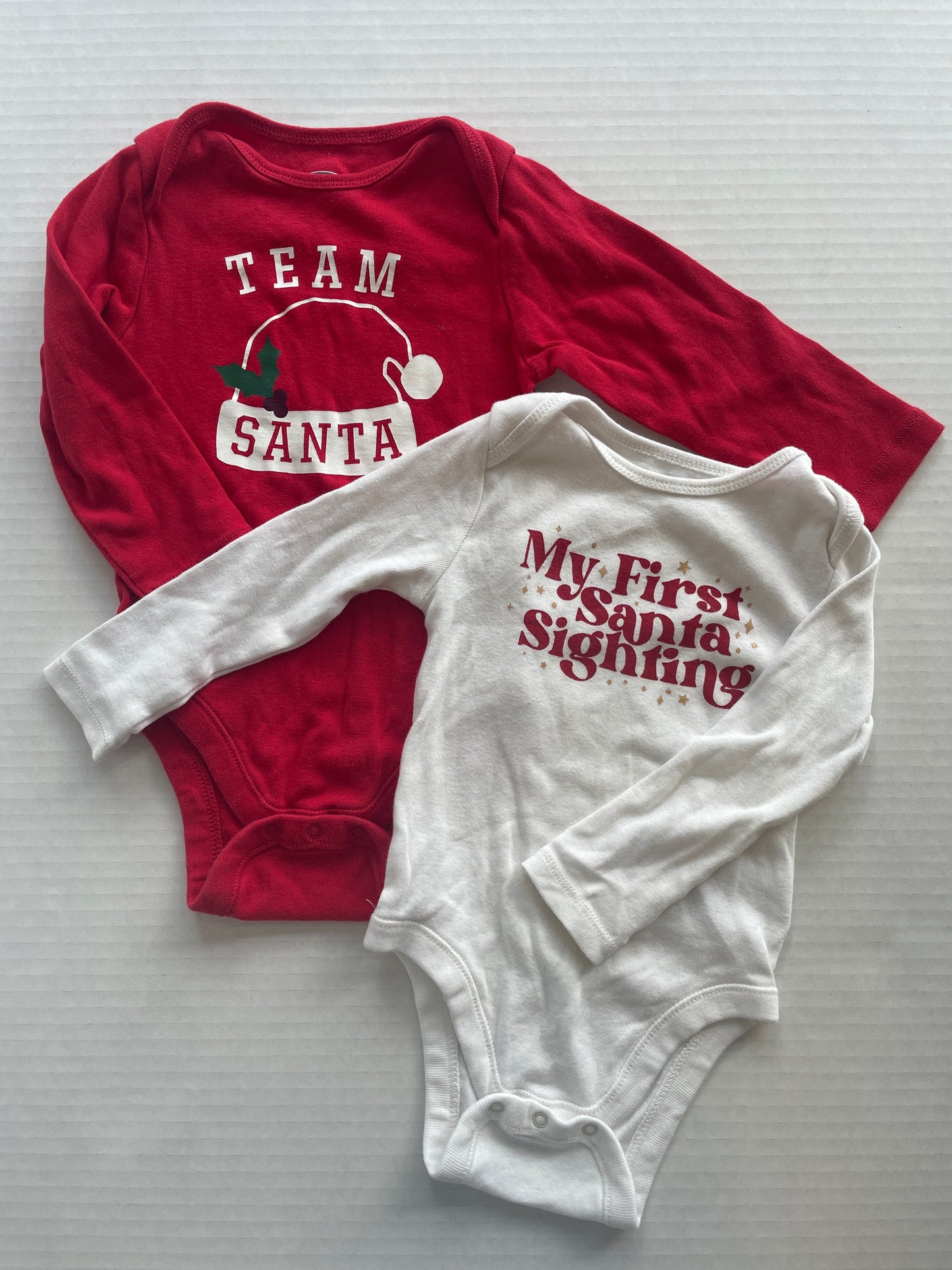 Old Navy Long-sleeve Onesie 12-18 Month(Set of 2)