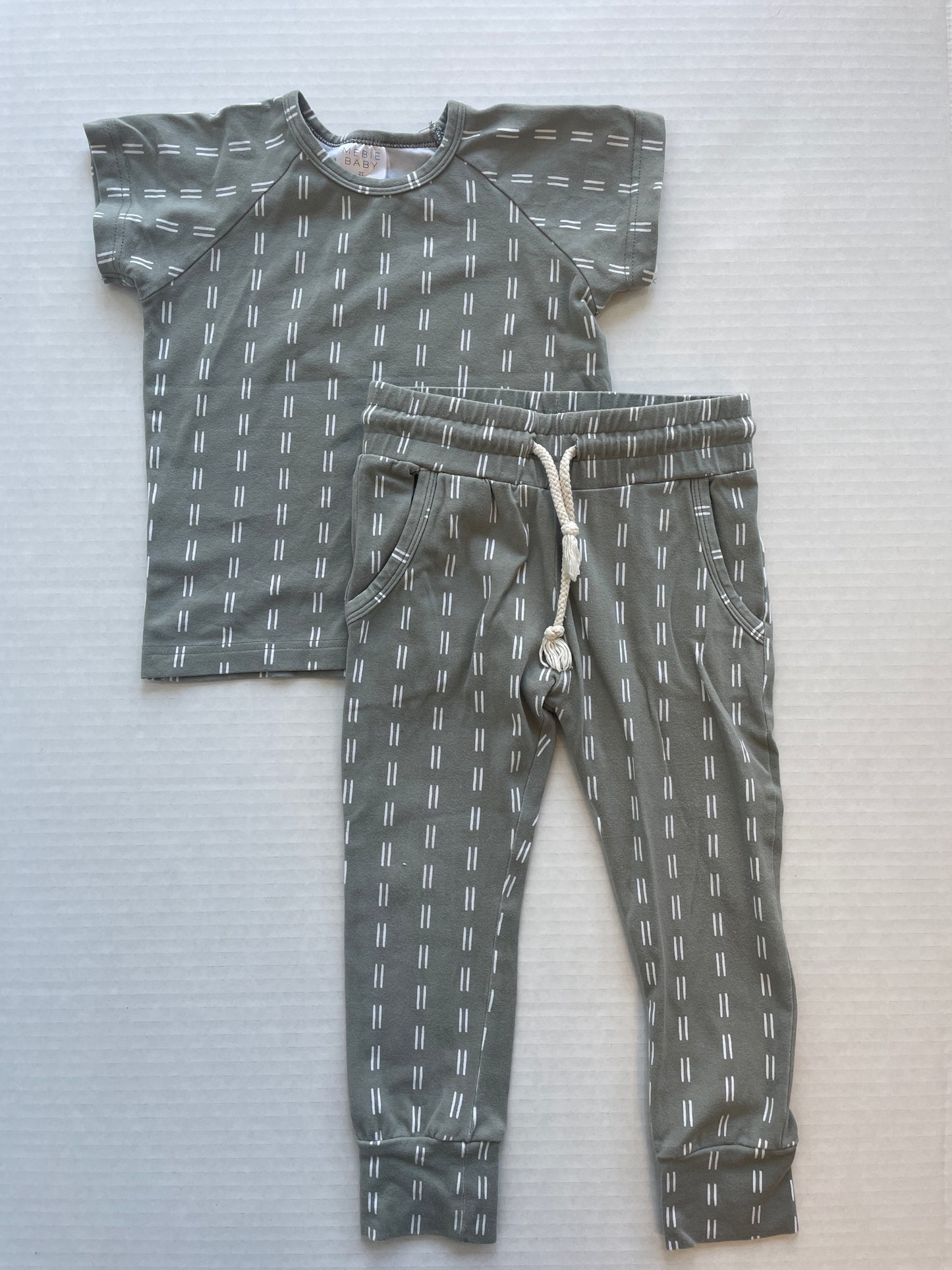 Mebie Baby Boy Set 2T