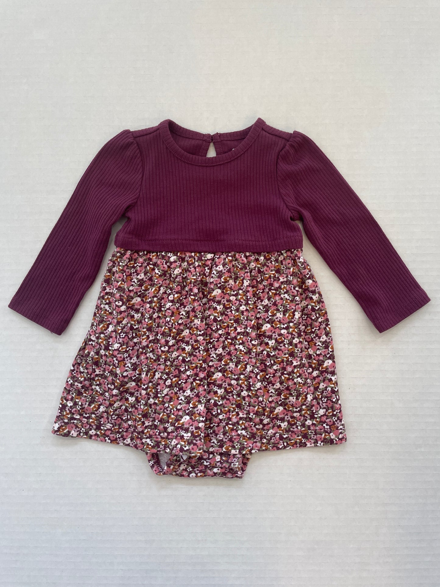 Carter’s Dress 6 Month