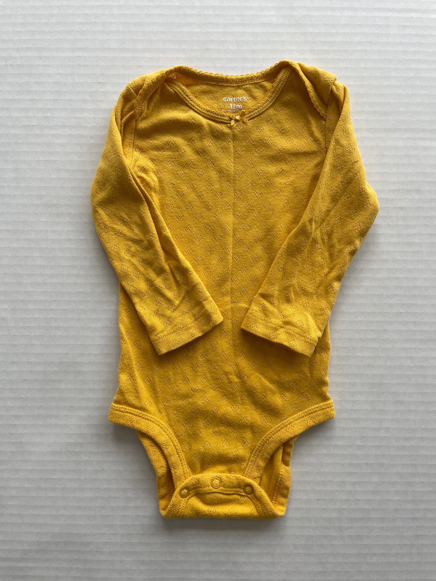 Carter’s Girl Long-sleeve Onesie 12 Mont