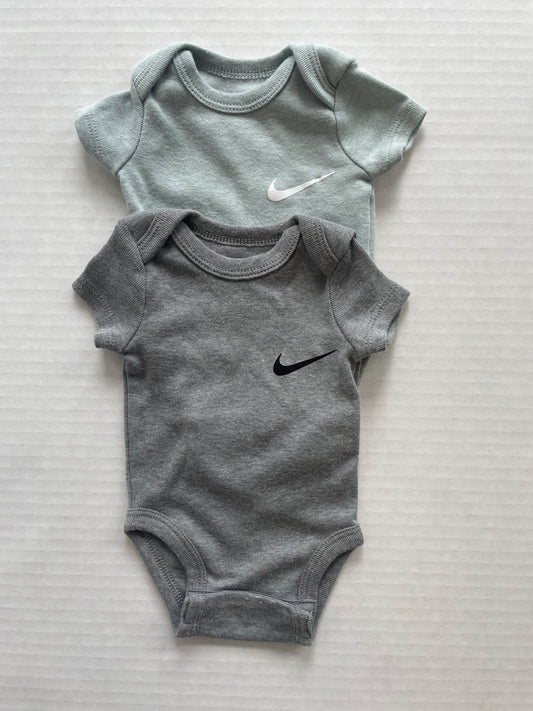 Nike Boy Onesie Newborn (Set of 2)